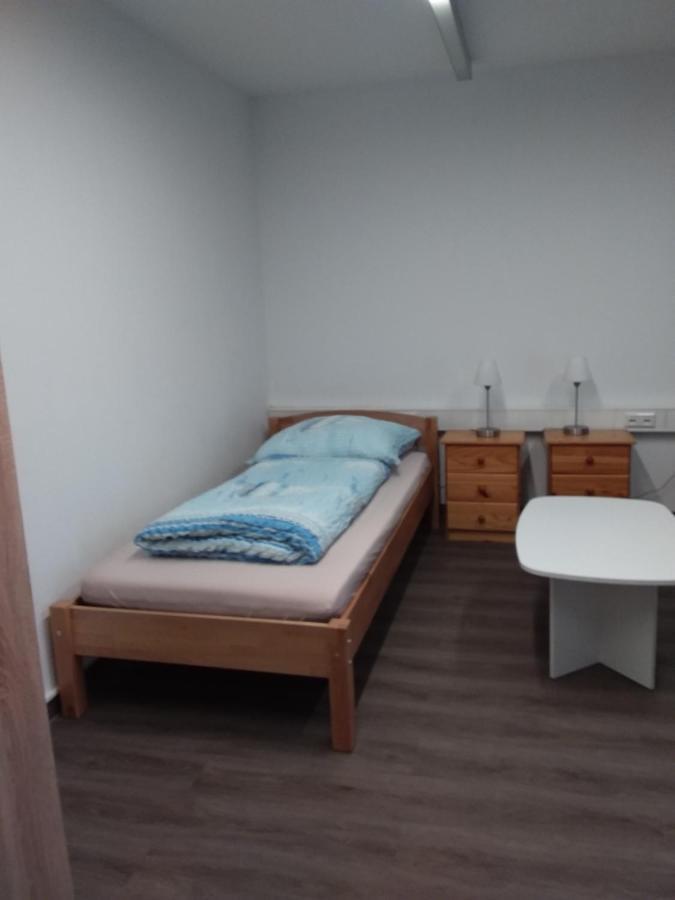Nguyen Le 3 Schlafzimmer, 7 Bette,Dusche, 2 Wc , Kueche Ab 2 Uebernachtungen Neukirch  المظهر الخارجي الصورة