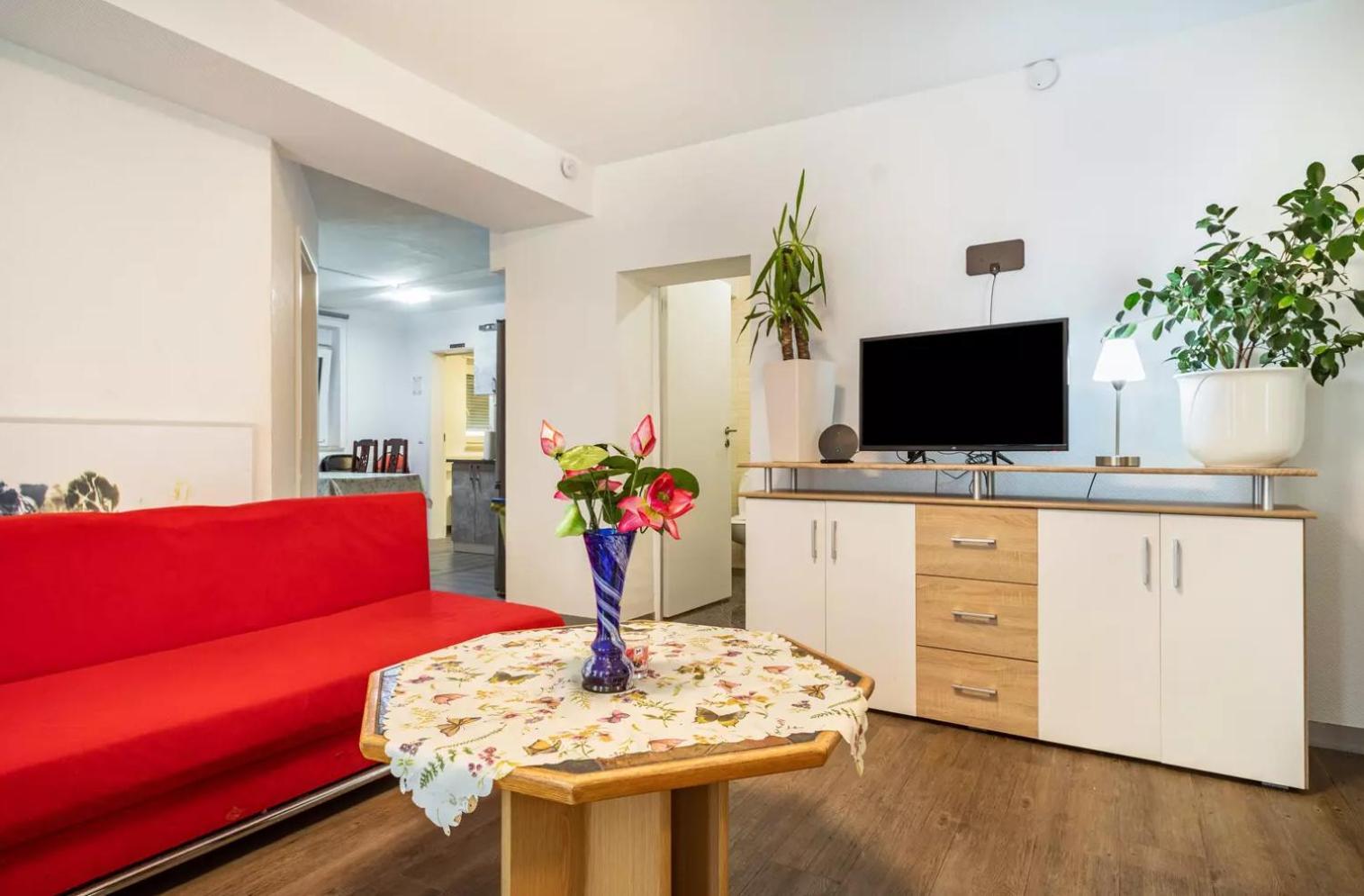 Nguyen Le 3 Schlafzimmer, 7 Bette,Dusche, 2 Wc , Kueche Ab 2 Uebernachtungen Neukirch  المظهر الخارجي الصورة